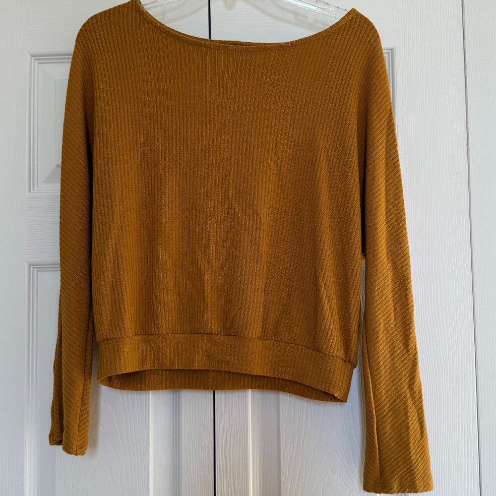 Long Sleeve Active USA Yellow Size Large NWOT